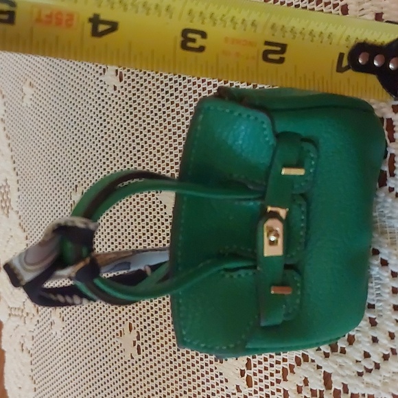 Green Purse Bag Charm Coin Pouch "2.5x3" Unbranded - Picture 13 of 14